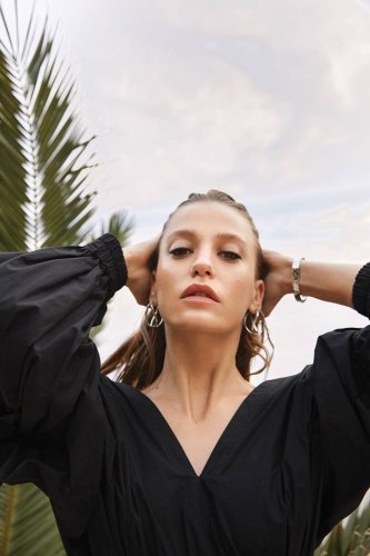 Serenay Sarıkaya