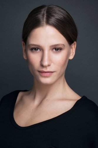 Serenay Sarıkaya