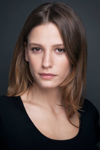 Serenay Sarıkaya